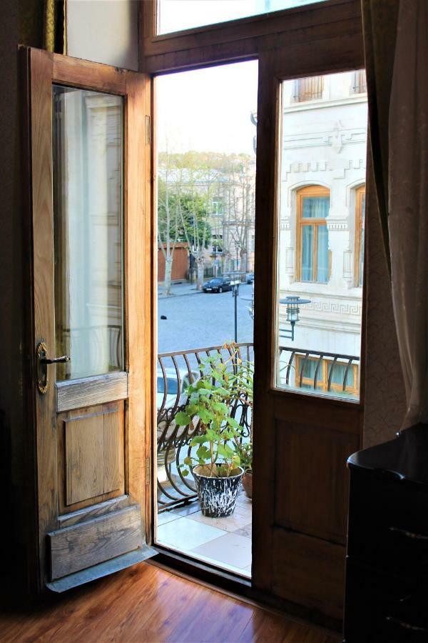 Guesthouse Medea On Pushkini 4 Kutaisi Exterior foto